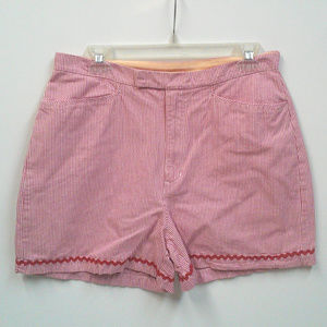 Red White Gingham Shorts, Rockabilly Pin Up Girl